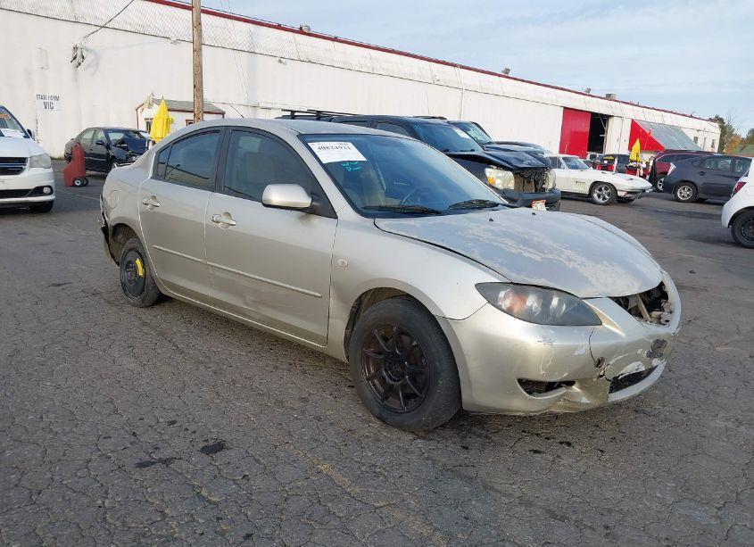 2004 Mazda Mazda3 I (VIN JM1BK12F141206647) main photo