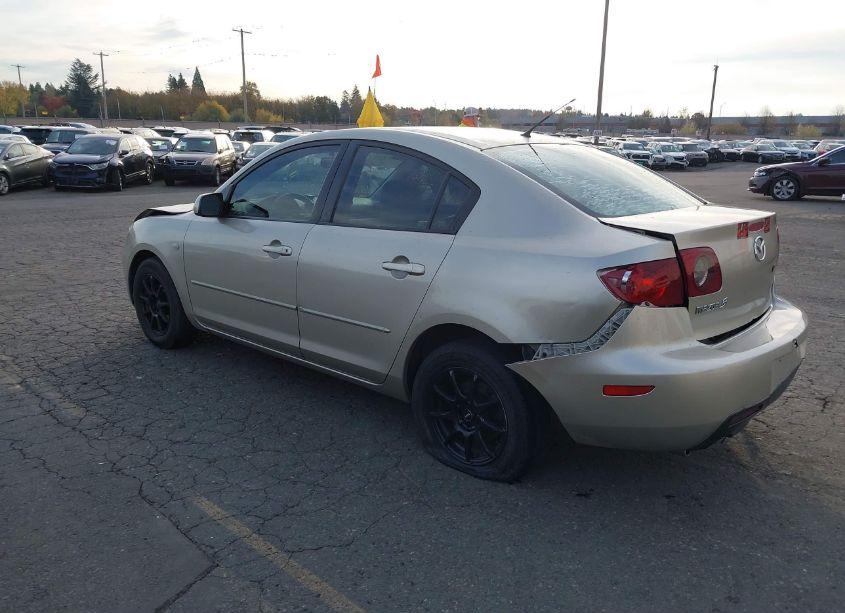 Photo 3 of 2004 Mazda Mazda3 I (VIN JM1BK12F141206647)