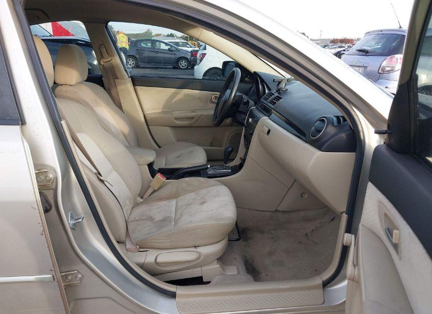 Photo 5 of 2004 Mazda Mazda3 I (VIN JM1BK12F141206647)