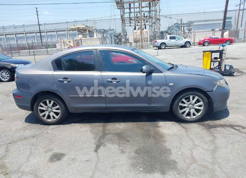 Photo 13 of 2008 Mazda Mazda3 I (VIN JM1BK12F181816974)