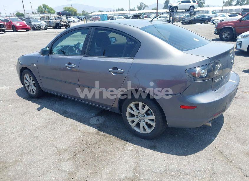 Photo 3 of 2008 Mazda Mazda3 I (VIN JM1BK12F181816974)