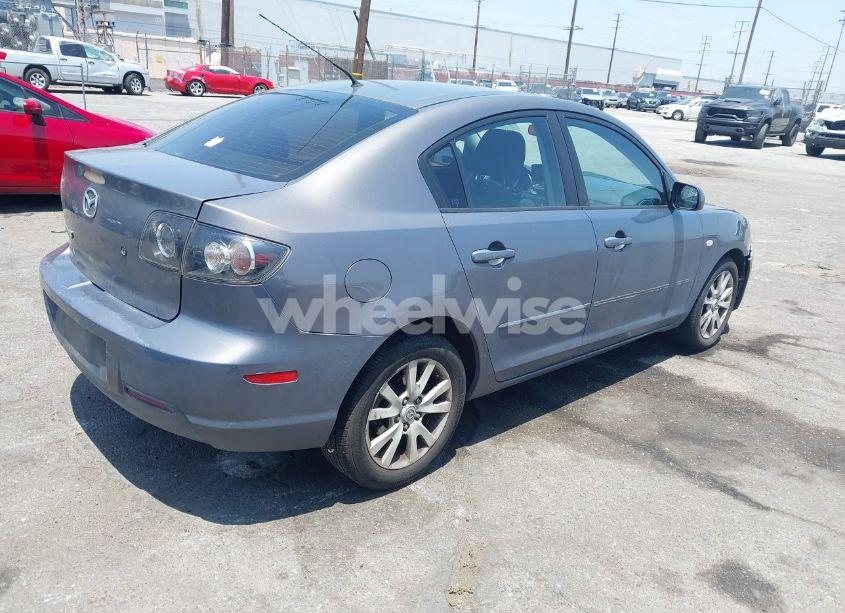 Photo 4 of 2008 Mazda Mazda3 I (VIN JM1BK12F181816974)