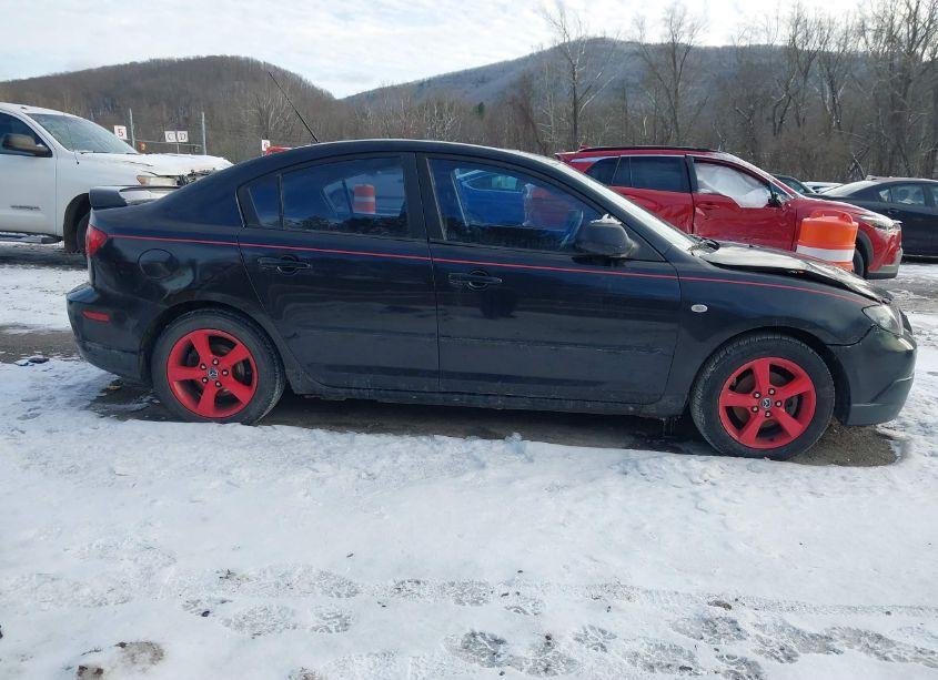 Photo 13 of 2006 Mazda Mazda3 I (VIN JM1BK12F261483794)