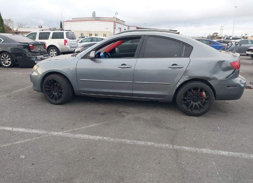 Photo 14 of 2006 Mazda Mazda3 I (VIN JM1BK12F261526398)