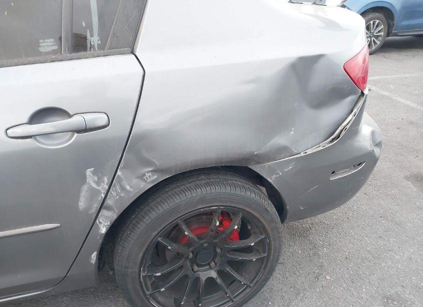 Photo 6 of 2006 Mazda Mazda3 I (VIN JM1BK12F261526398)