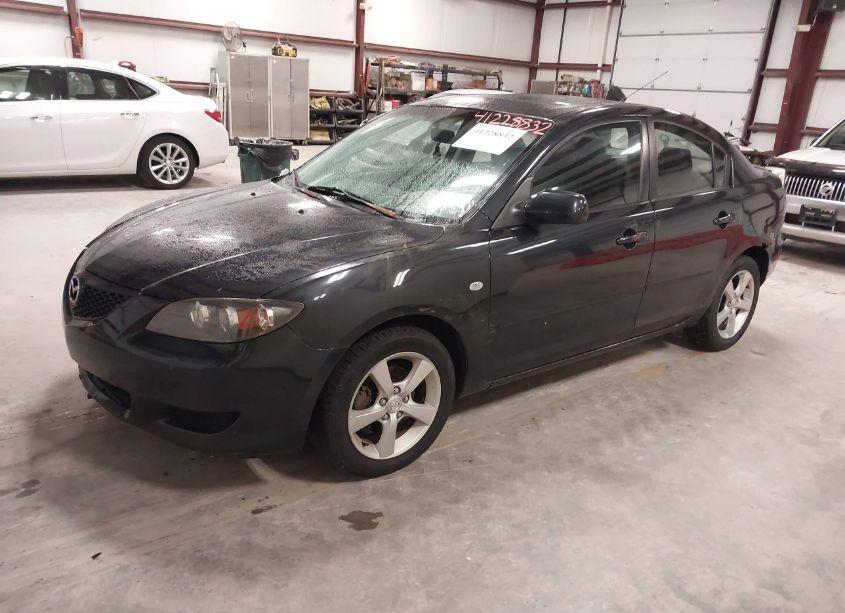 Photo 2 of 2006 Mazda Mazda3 I (VIN JM1BK12F361480970)