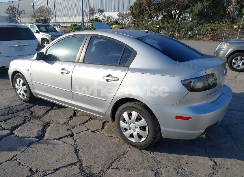 Photo 3 of 2007 Mazda Mazda3 I SPORT (VIN JM1BK12F371721573)