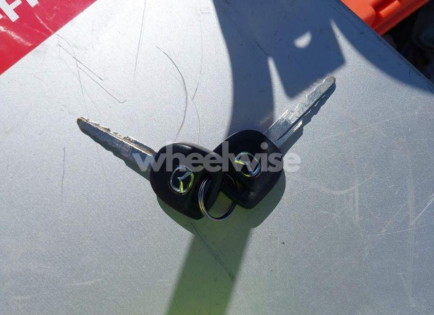 Photo 11 of 2008 Mazda Mazda3 I SPORT (VIN JM1BK12F381138048)