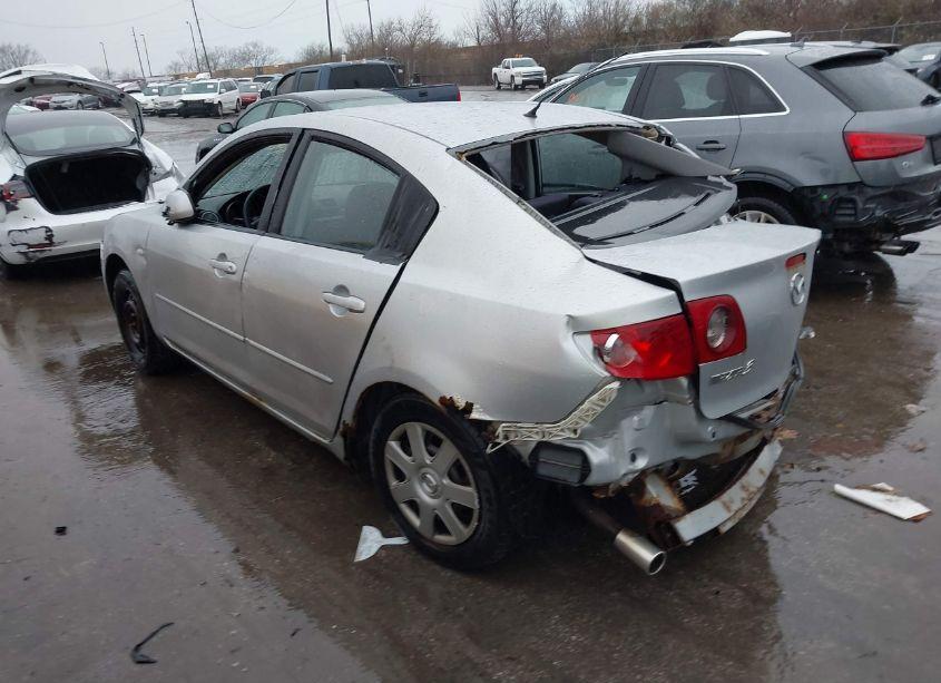 Photo 3 of 2006 Mazda Mazda3 I (VIN JM1BK12F461515550)