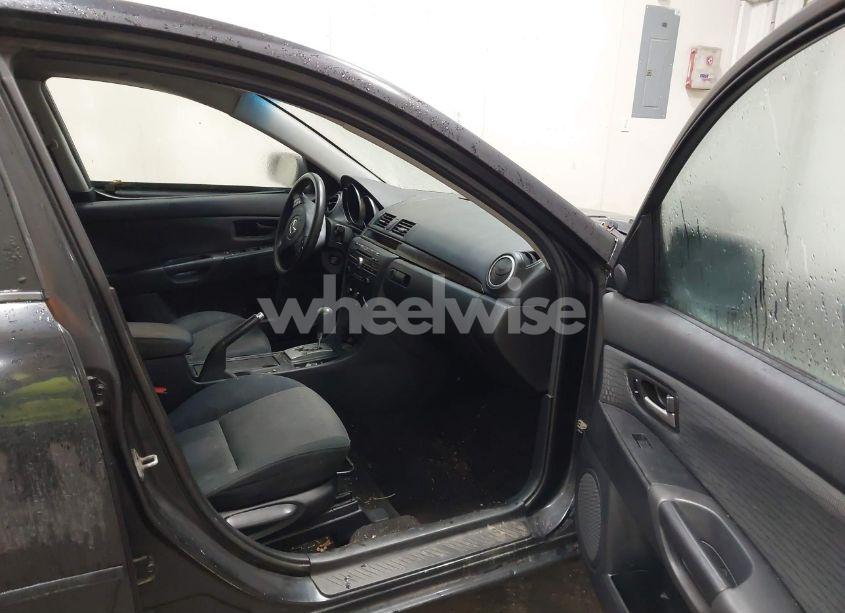 Photo 5 of 2007 Mazda Mazda3 I (VIN JM1BK12F471600180)