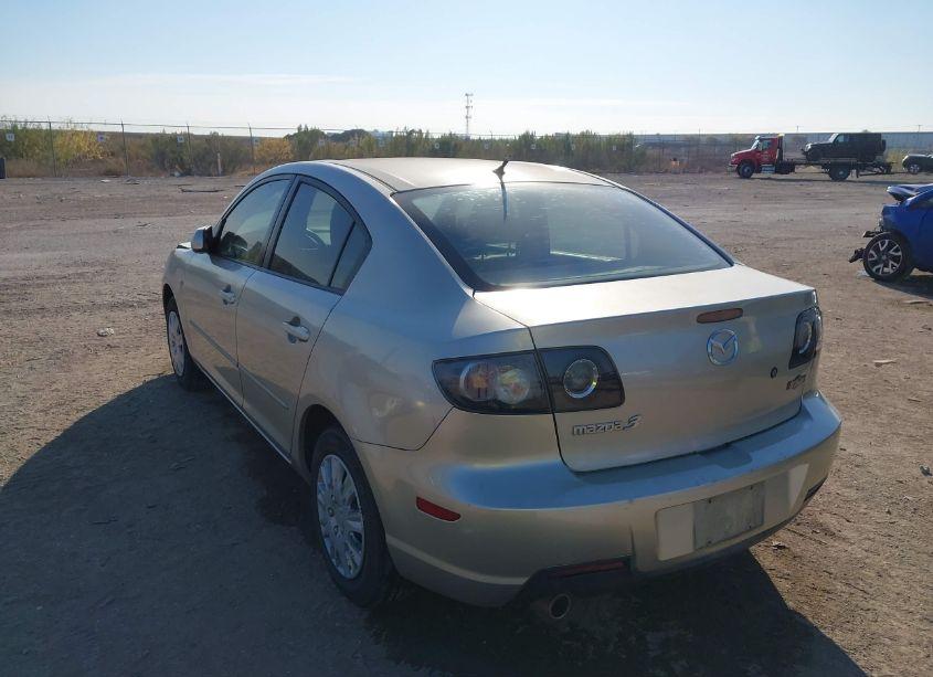 Photo 3 of 2007 Mazda Mazda3 I SPORT (VIN JM1BK12F471731383)