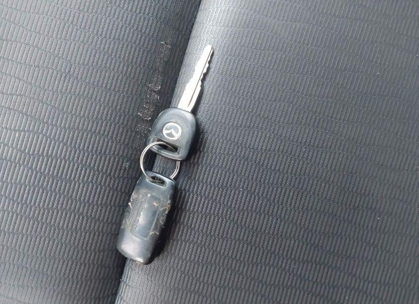 Photo 11 of 2008 Mazda Mazda3 I (VIN JM1BK12F481877378)