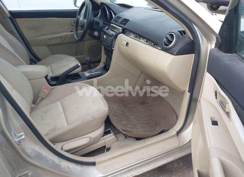 Photo 5 of 2004 Mazda Mazda3 I (VIN JM1BK12F541192459)