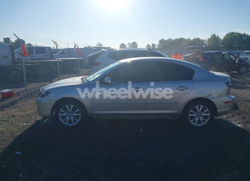 Photo 14 of 2007 Mazda Mazda3 I (VIN JM1BK12F571628876)