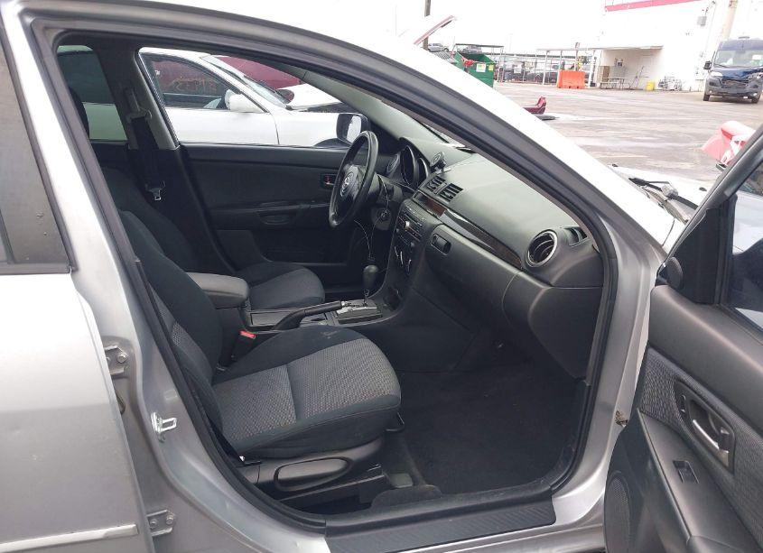 Photo 5 of 2007 Mazda Mazda3 I (VIN JM1BK12F571646777)