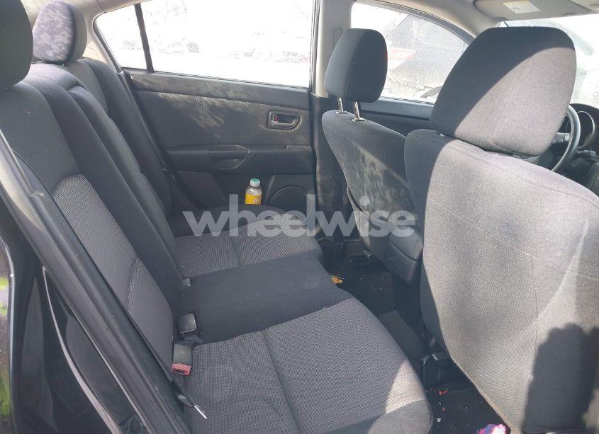 Photo 8 of 2008 Mazda Mazda3 I (VIN JM1BK12F581862159)