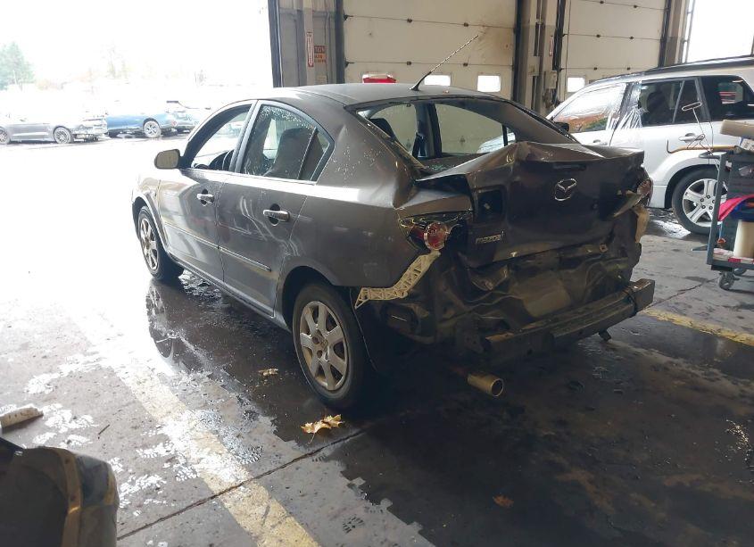 Photo 3 of 2008 Mazda Mazda3 I SPORT (VIN JM1BK12F881777056)