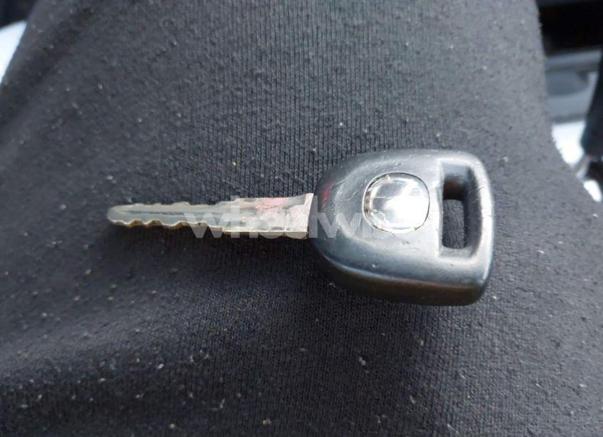 Photo 11 of 2004 Mazda Mazda3 I (VIN JM1BK12F941175888)