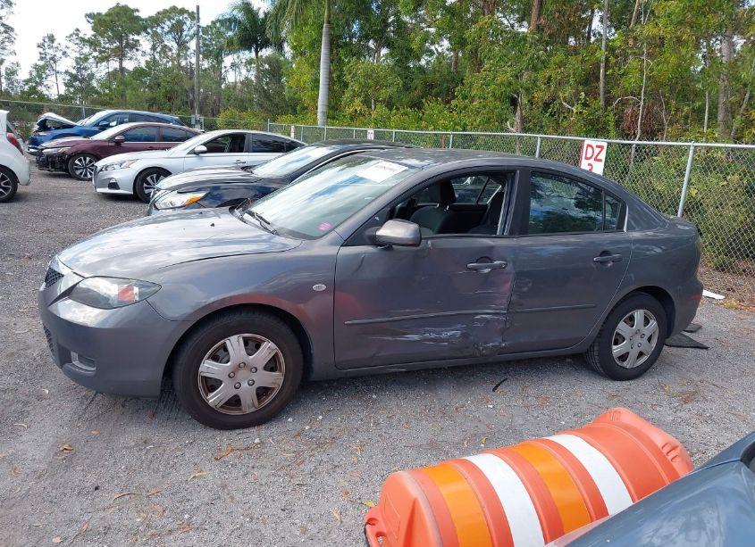 Photo 14 of 2007 Mazda Mazda3 I SPORT (VIN JM1BK12F971604371)