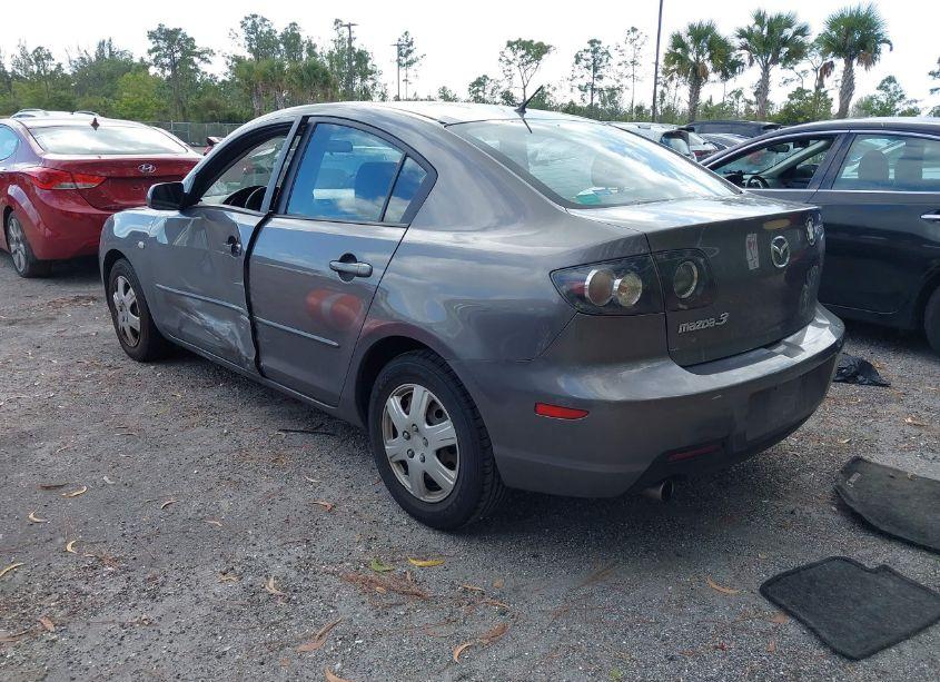 Photo 3 of 2007 Mazda Mazda3 I SPORT (VIN JM1BK12F971604371)