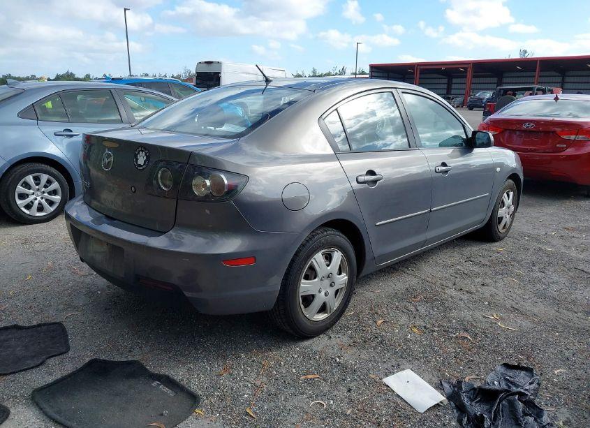 Photo 4 of 2007 Mazda Mazda3 I SPORT (VIN JM1BK12F971604371)