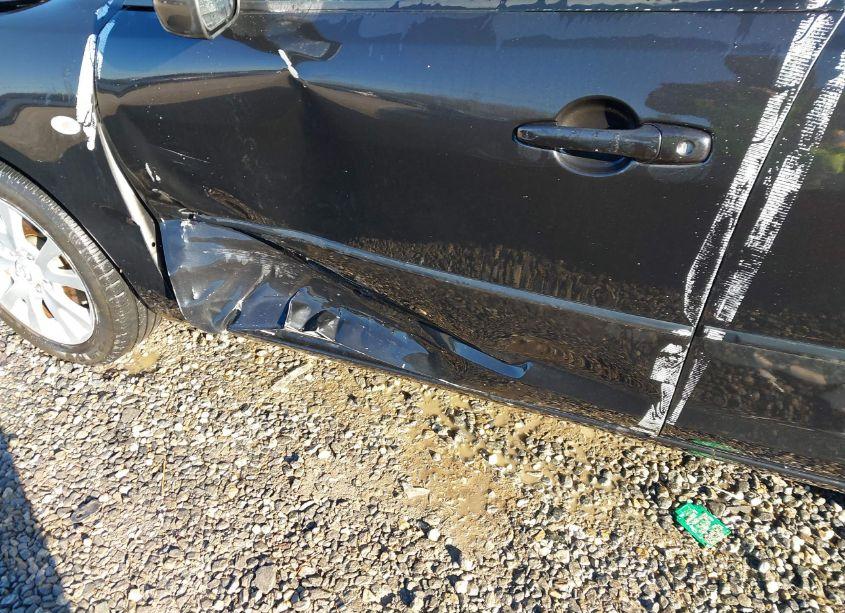 Photo 6 of 2007 Mazda Mazda3 I (VIN JM1BK12F971647169)