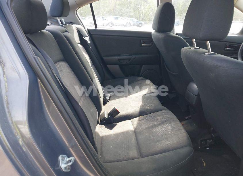 Photo 8 of 2007 Mazda Mazda3 I (VIN JM1BK12F971651125)