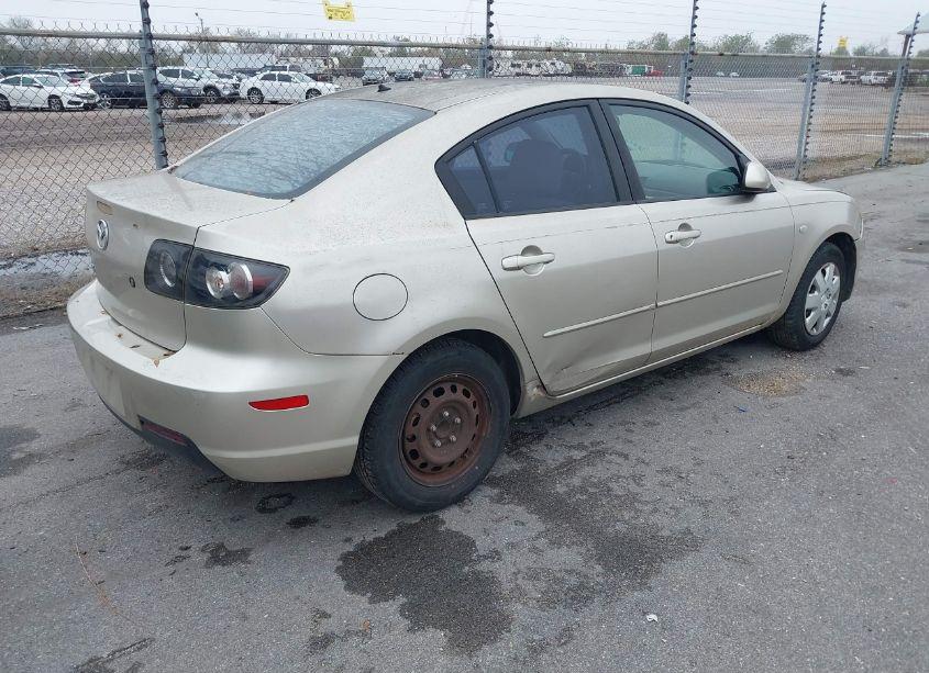 Photo 4 of 2008 Mazda Mazda3 I SPORT (VIN JM1BK12F981876632)