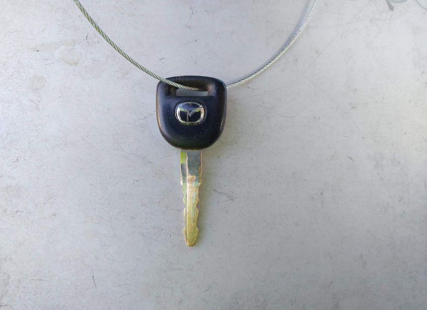 Photo 11 of 2004 Mazda Mazda3 I (VIN JM1BK12FX41142785)