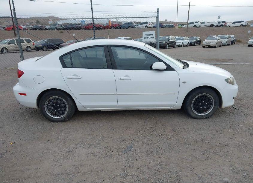 Photo 13 of 2004 Mazda Mazda3 I (VIN JM1BK12FX41142785)