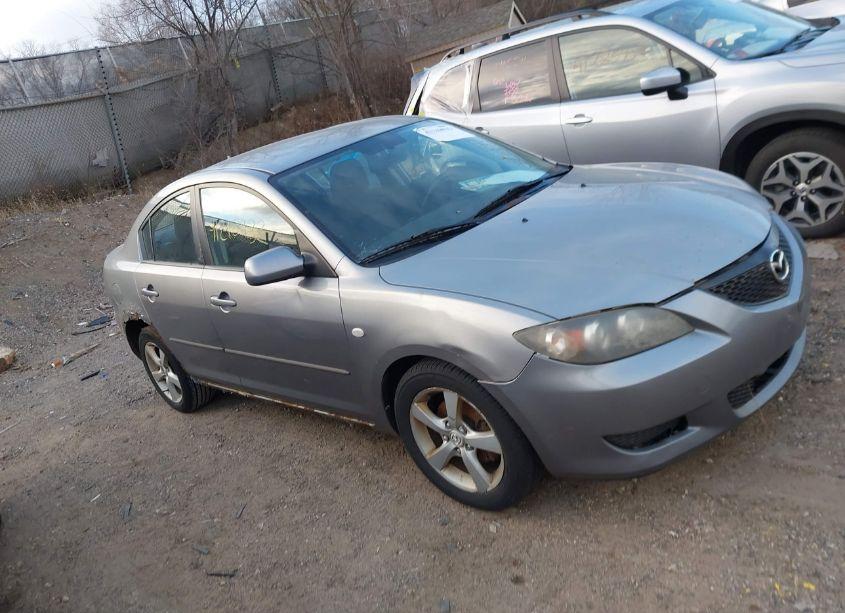 2006 Mazda Mazda3 I (VIN JM1BK12FX61474406) main photo
