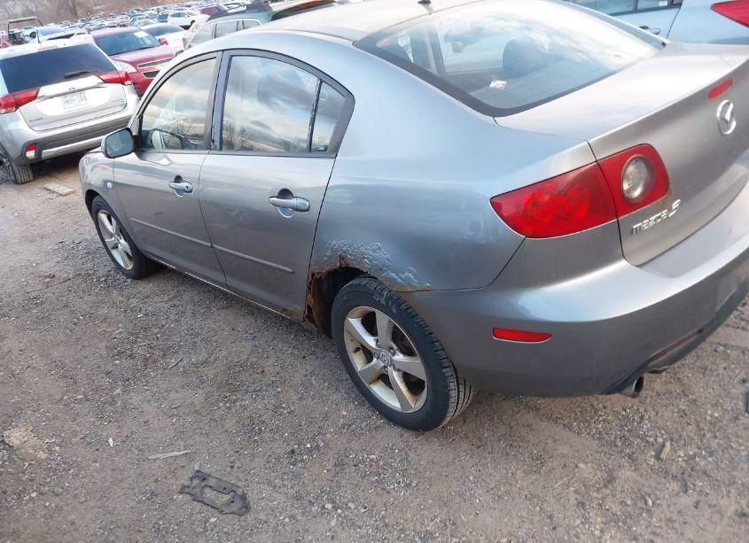 Photo 3 of 2006 Mazda Mazda3 I (VIN JM1BK12FX61474406)
