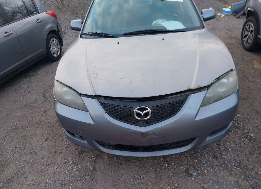 Photo 6 of 2006 Mazda Mazda3 I (VIN JM1BK12FX61474406)