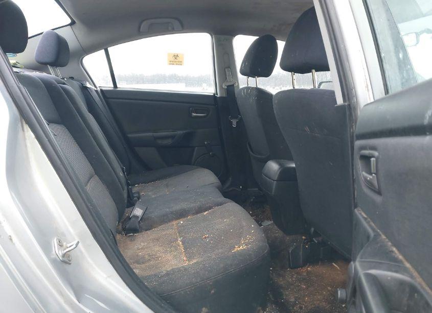 Photo 8 of 2007 Mazda Mazda3 I SPORT (VIN JM1BK12FX71748429)