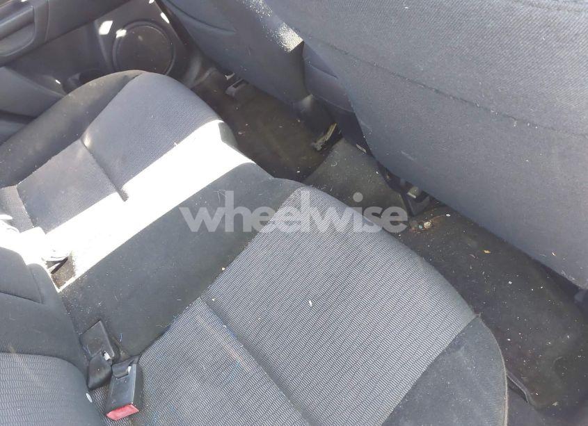 Photo 8 of 2007 Mazda Mazda3 I (VIN JM1BK12G271681544)