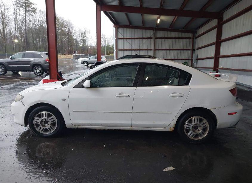 Photo 14 of 2006 Mazda Mazda3 I (VIN JM1BK12G461503097)