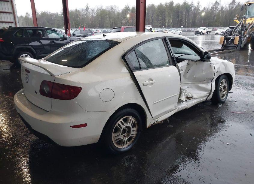 Photo 4 of 2006 Mazda Mazda3 I (VIN JM1BK12G461503097)