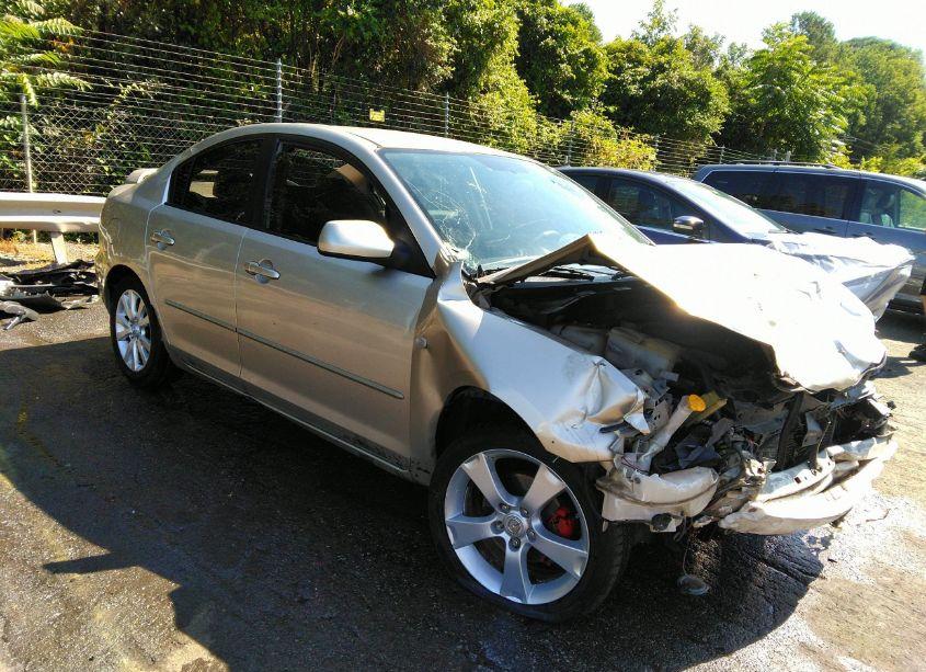 2006 Mazda Mazda3 I (VIN JM1BK12G661527823) main photo