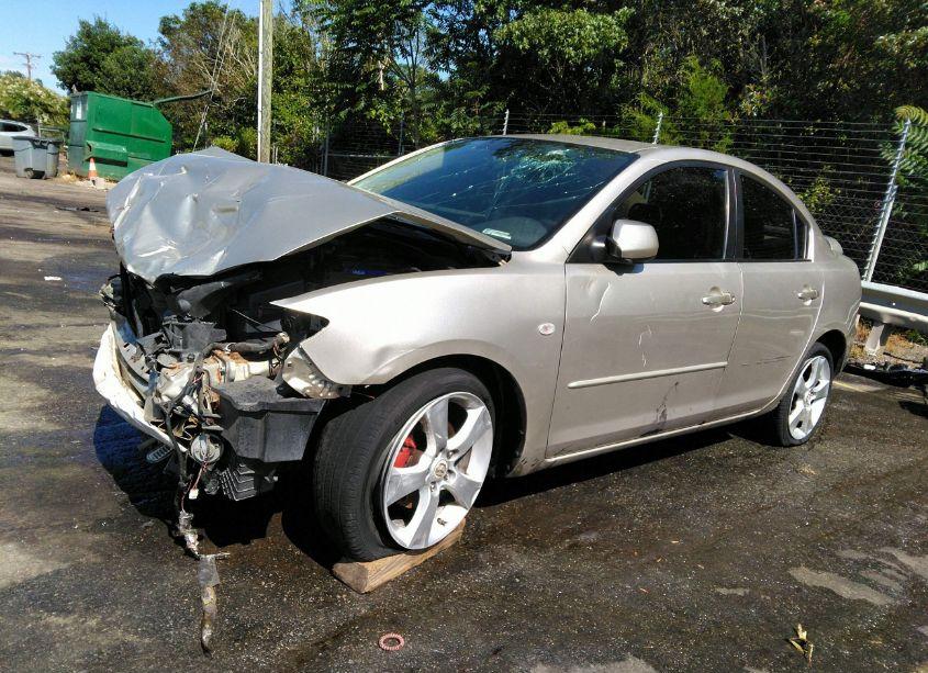 Photo 2 of 2006 Mazda Mazda3 I (VIN JM1BK12G661527823)