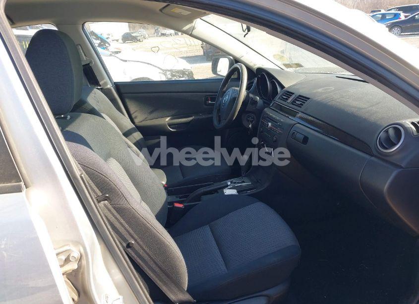 Photo 5 of 2008 Mazda Mazda3 I (VIN JM1BK12G681850921)