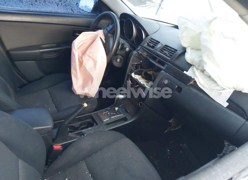 Photo 5 of 2008 Mazda Mazda3 I (VIN JM1BK12GX81853417)