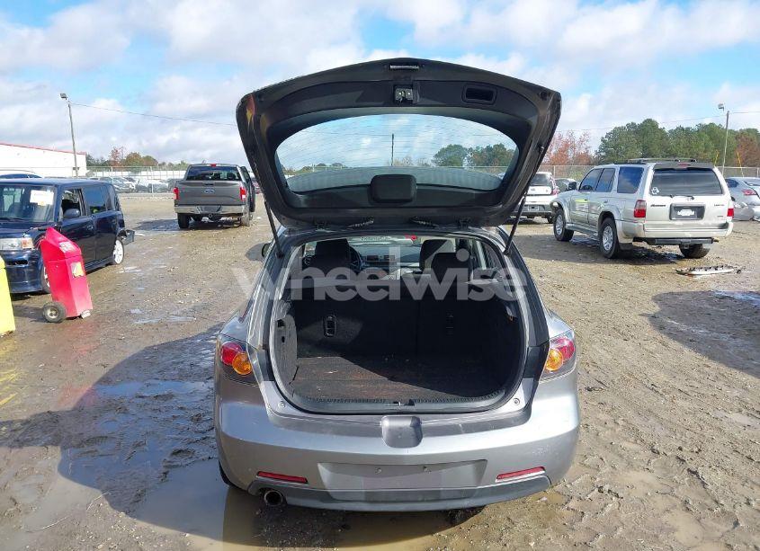Photo 17 of 2004 Mazda Mazda3 S (VIN JM1BK143841127222)