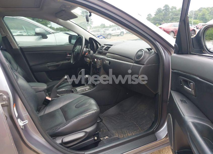Photo 5 of 2004 Mazda Mazda3 S (VIN JM1BK323641116573)