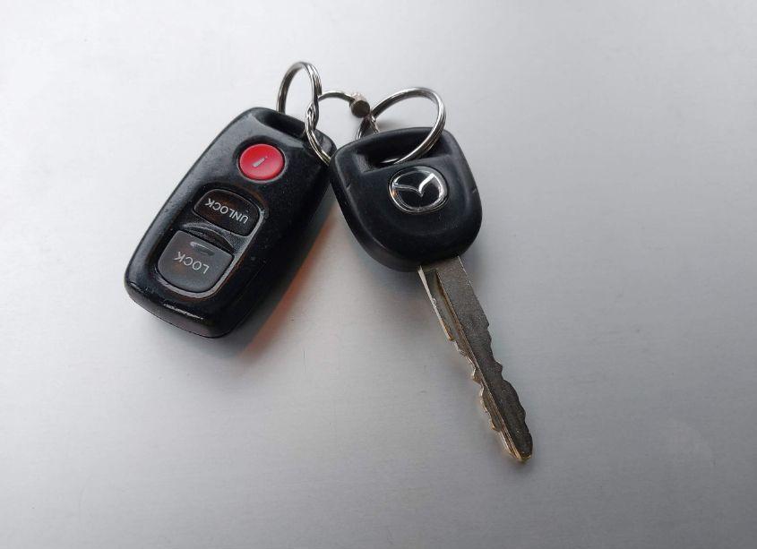 Photo 11 of 2008 Mazda Mazda3 (VIN JM1BK324X81872650)