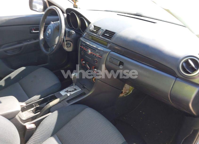 Photo 5 of 2009 Mazda Mazda3 I (VIN JM1BK32F091204990)