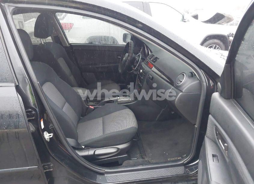 Photo 5 of 2008 Mazda Mazda3 I (VIN JM1BK32F181875647)