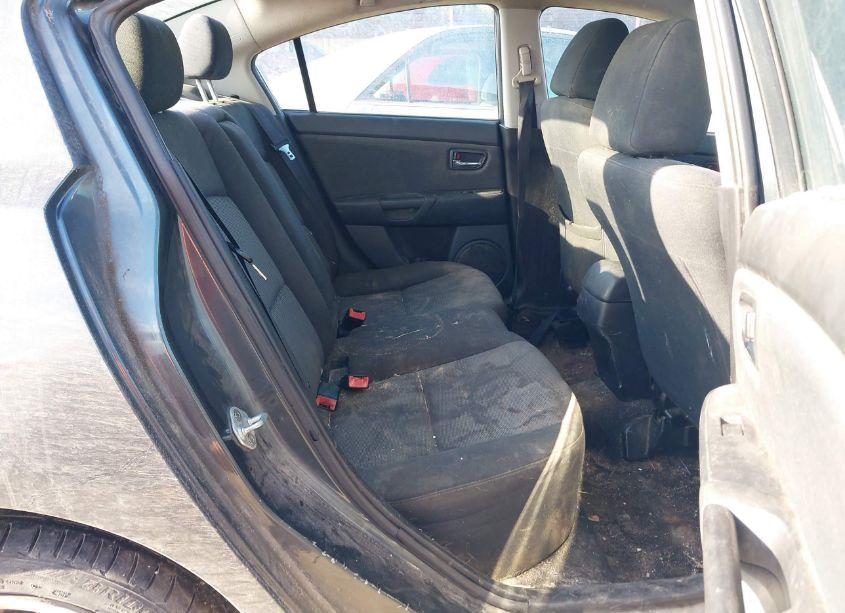 Photo 8 of 2009 Mazda Mazda3 I (VIN JM1BK32F191241806)