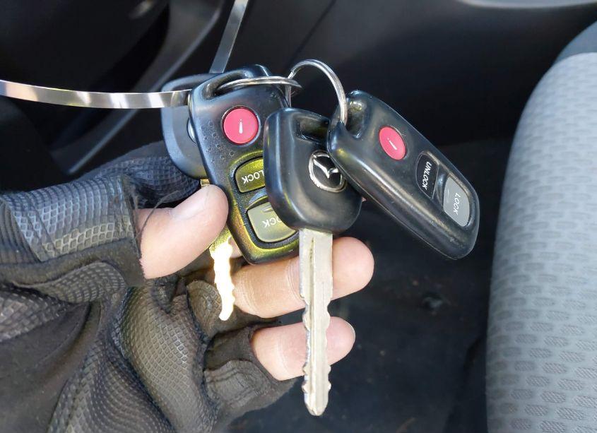 Photo 11 of 2006 Mazda Mazda3 I (VIN JM1BK32F261445784)