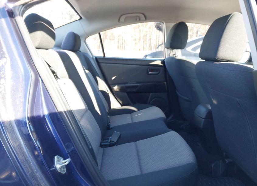 Photo 8 of 2006 Mazda Mazda3 I (VIN JM1BK32F261445784)