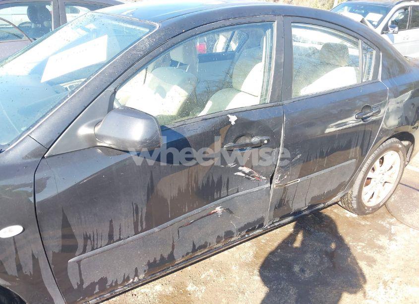 Photo 6 of 2008 Mazda Mazda3 I (VIN JM1BK32F281822858)